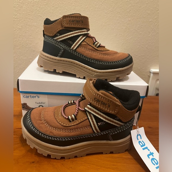 Carter's Donner Fashion Hiker Boots Boys- Size 9 - Picture 1 of 6